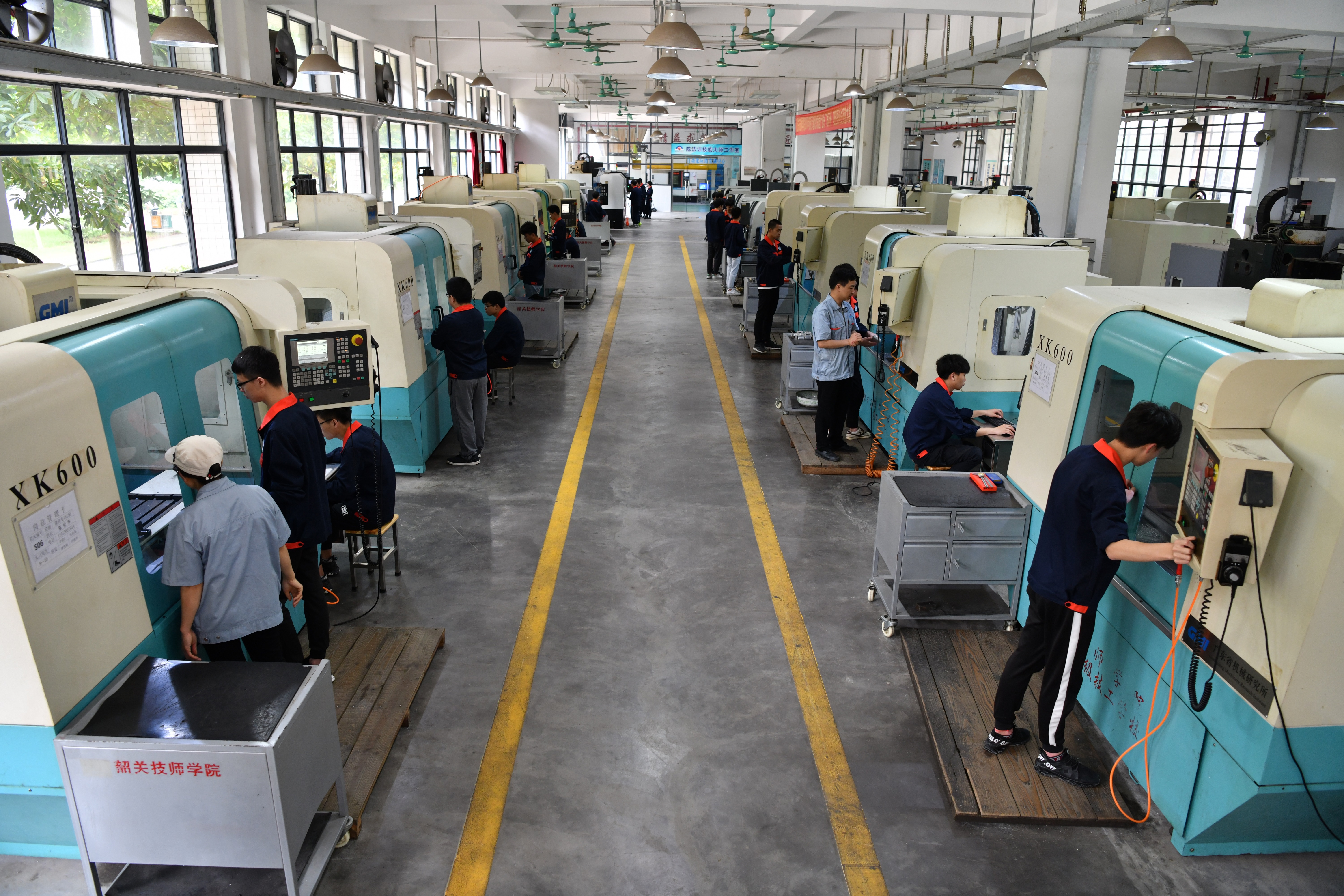 数控铣加工实训室.JPG