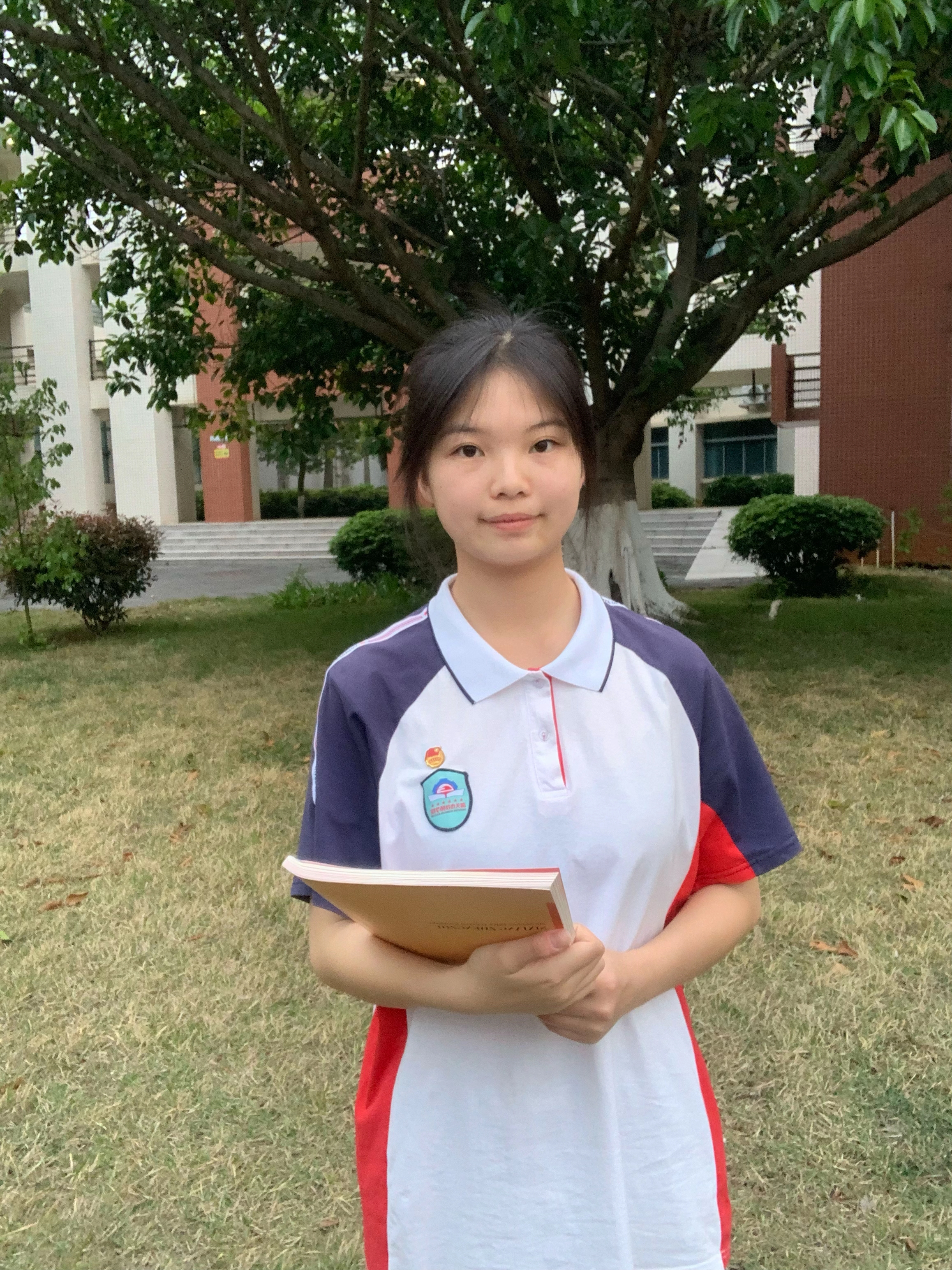钱嘉仪.jpg