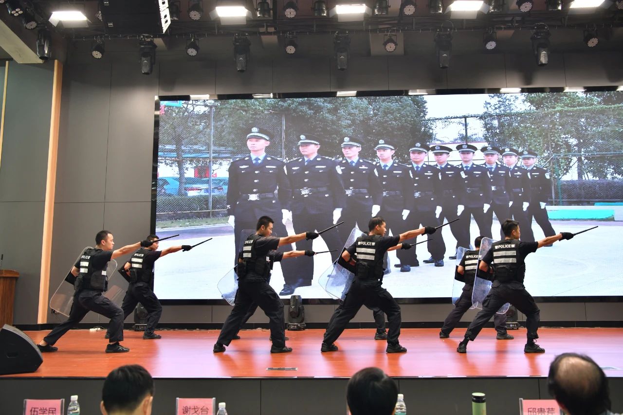 文艺表演2.jpg