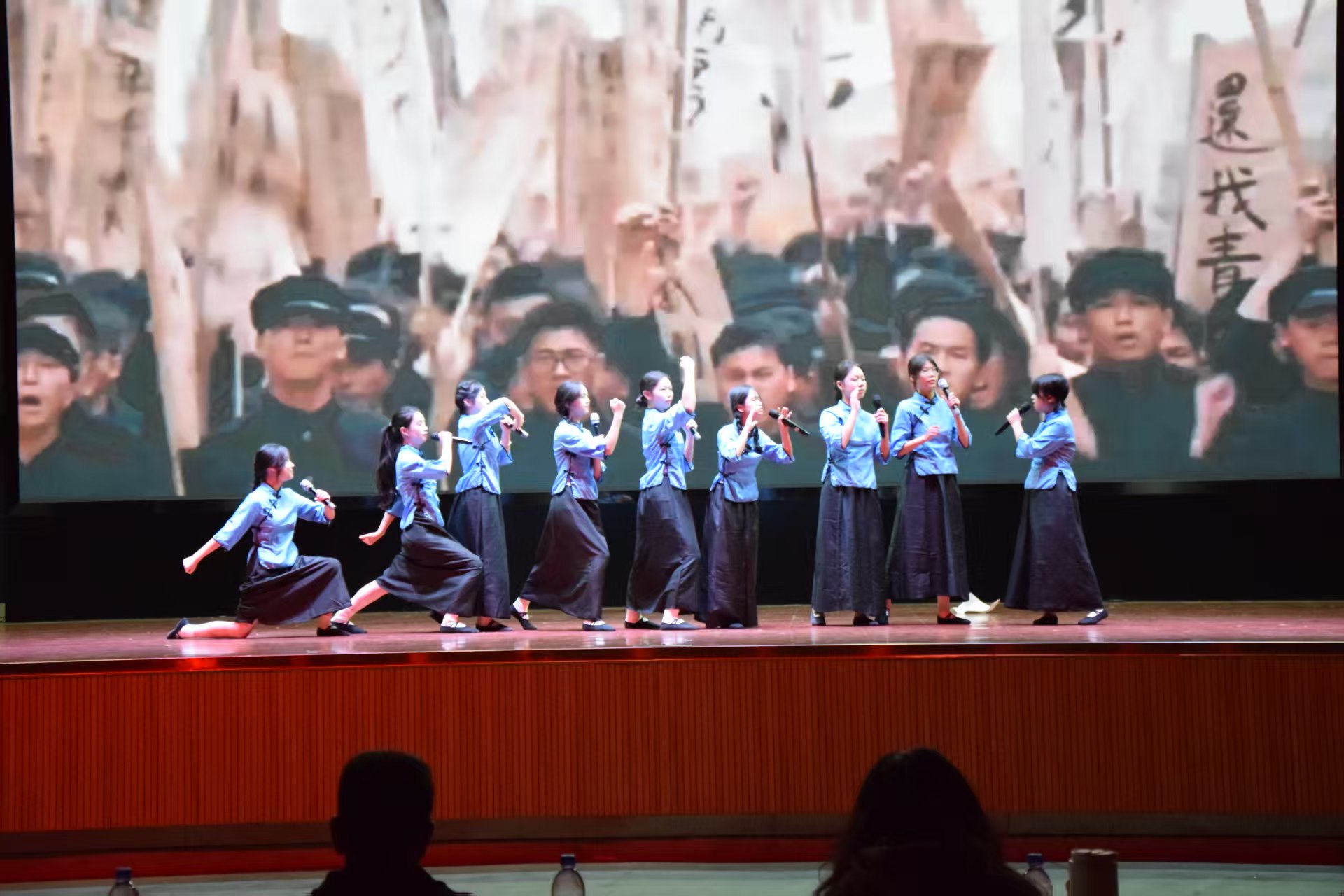 图片 3.1幼教2452 《觉醒年代》。.jpg