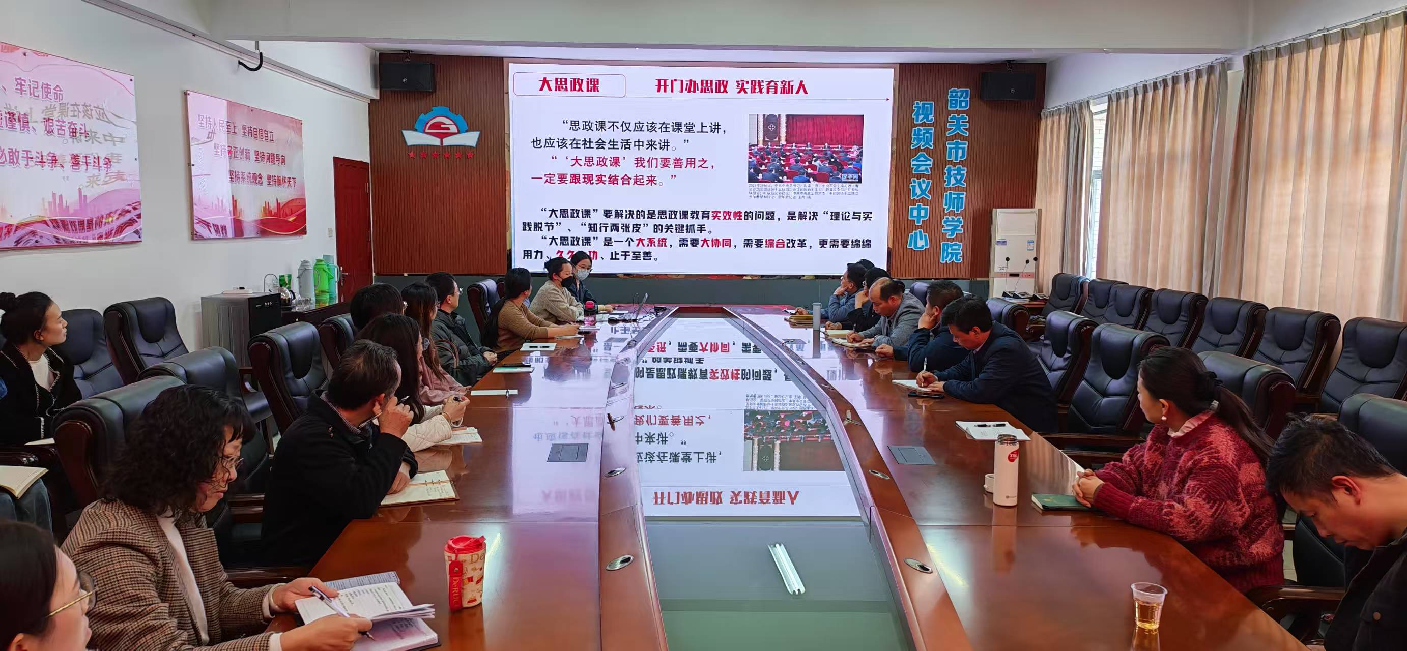 923703fba272af8779c526d78bb15384.jpg 923703fba272af8779c526d78bb15384.jpg