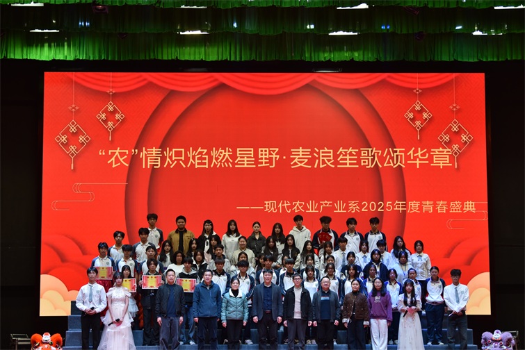 1合影。.JPG 1合影。.JPG