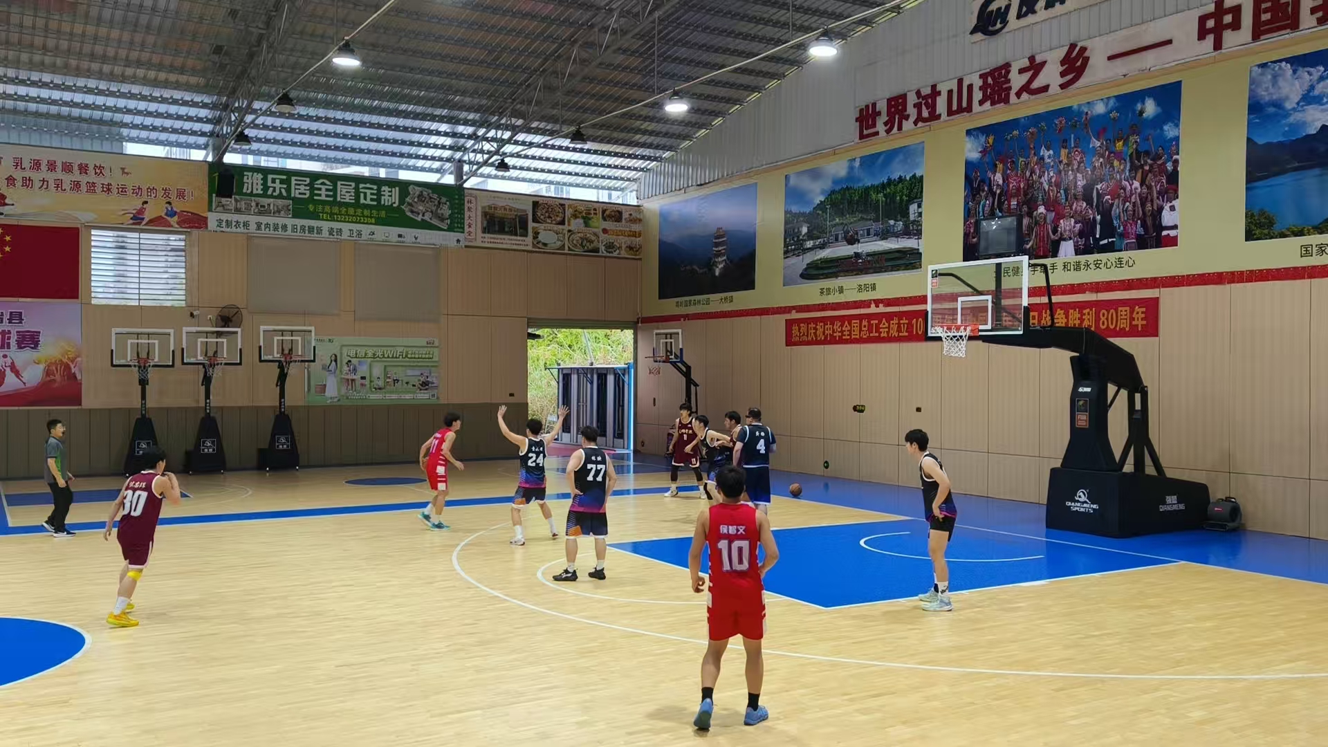 图2比赛现场。.jpg 图2比赛现场。.jpg