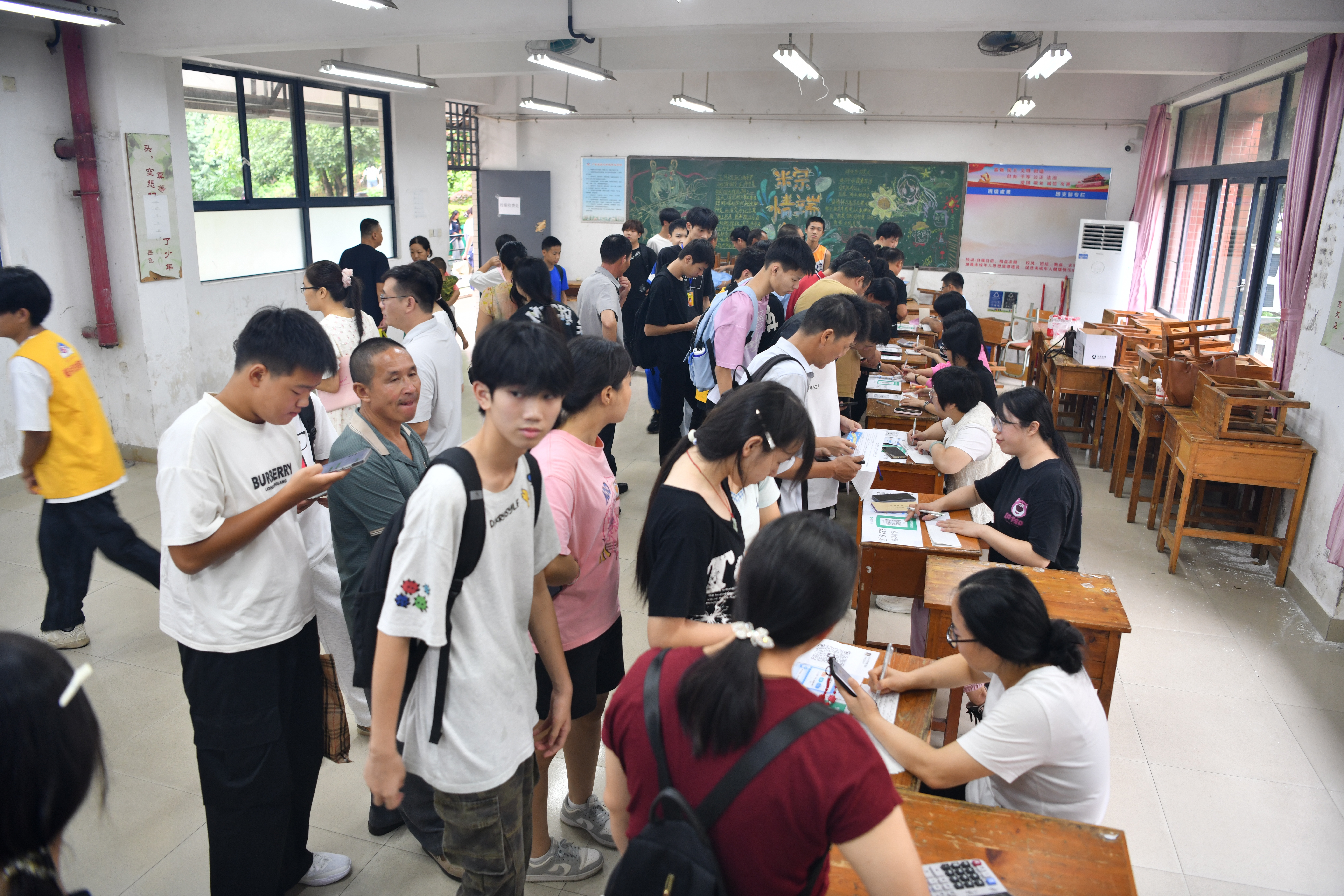 DSC_5945(1).JPG DSC_5945(1).JPG
